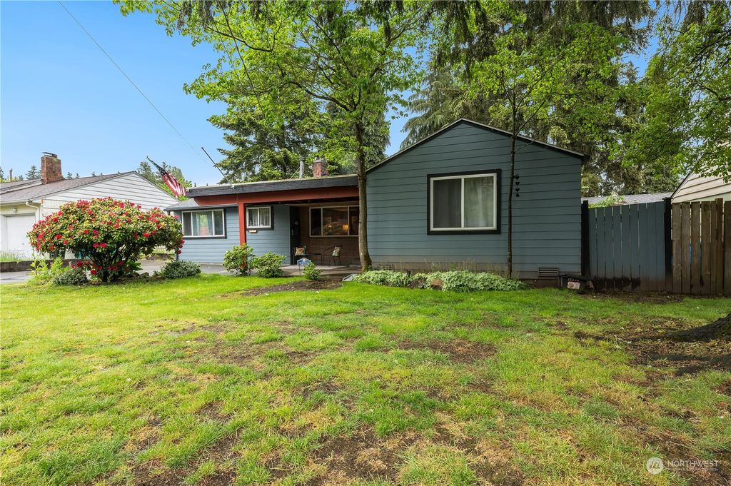 Photo of 12710 23rd Avenue NE, Seattle, WA 98125 (MLS # 2241144)