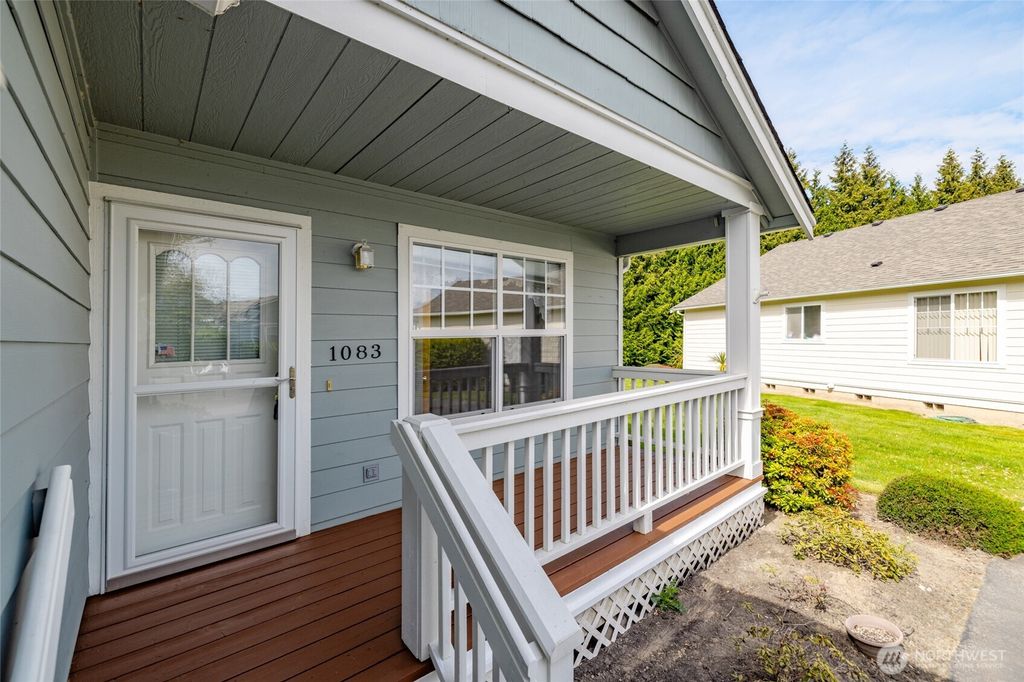 Photo of 1083 Fidalgo Drive, Burlington, WA 98233 (MLS # 2521780)