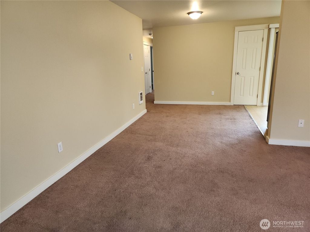 Photo of 1424 S 88th Street, Tacoma, WA 98444 (MLS # 2466432)