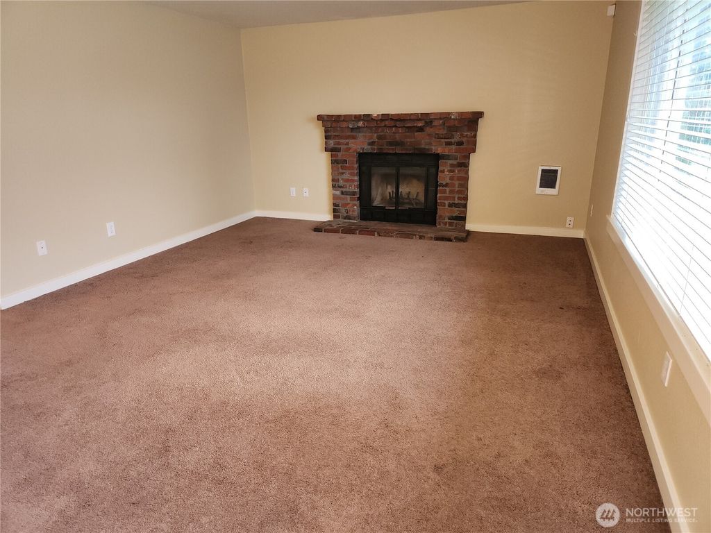 Photo of 1424 S 88th Street, Tacoma, WA 98444 (MLS # 2466432)