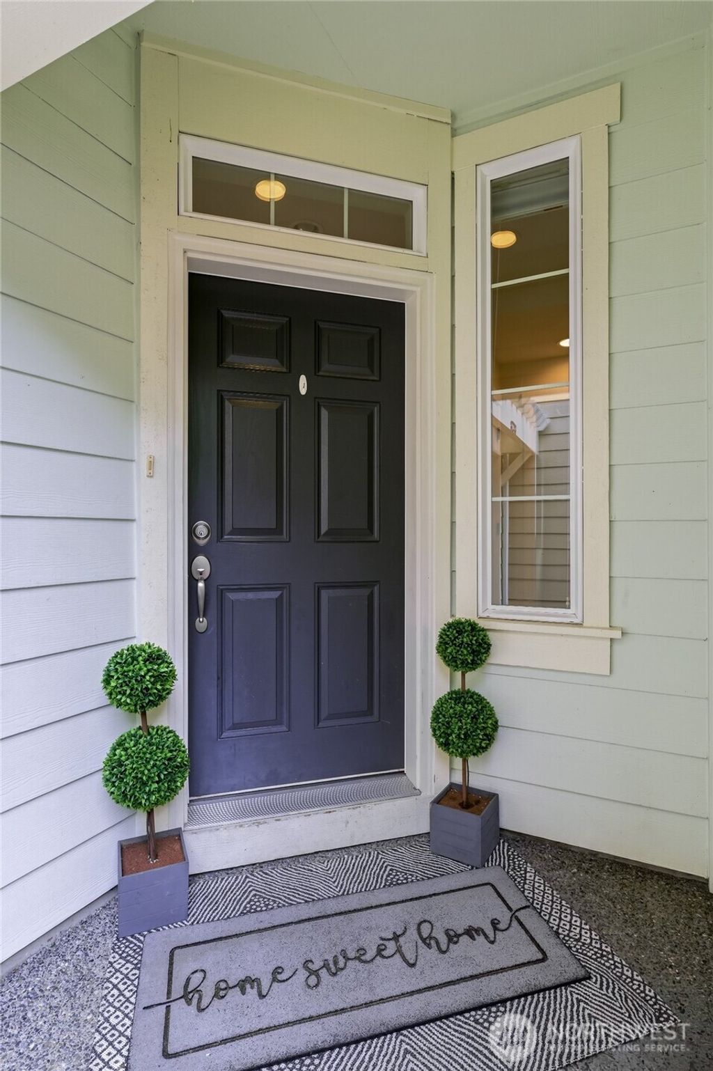 Photo of 8738 233rd Place NE, Redmond, WA 98053 (MLS # 2527608)