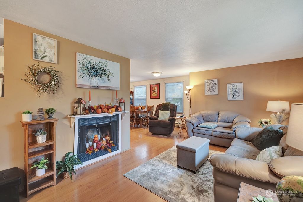 Photo of 3822 50th Avenue SW, Seattle, WA 98116 (MLS # 2174104)