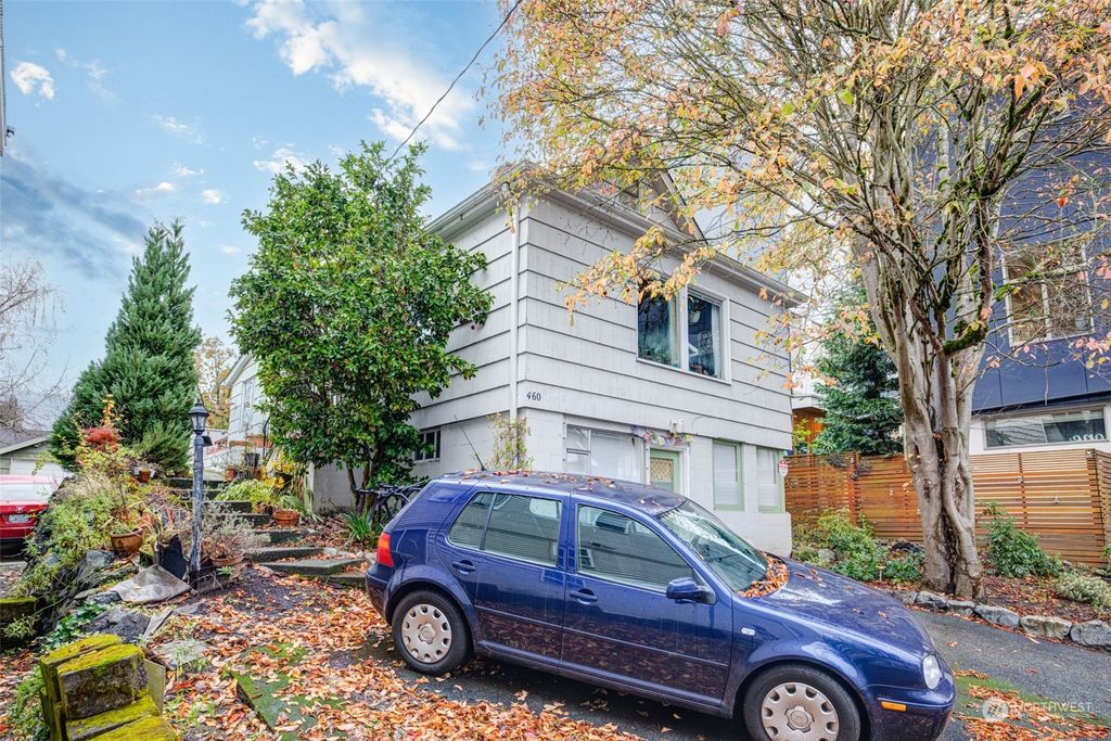 Photo of 460 NE Maple Leaf PL Pl, Seattle, WA 98115 (MLS # 2311149)