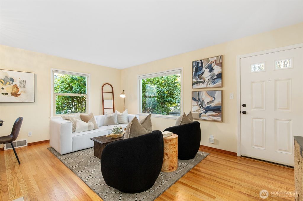 Photo of 8625 35th Avenue SW, Seattle, WA 98126 (MLS # 2466565)