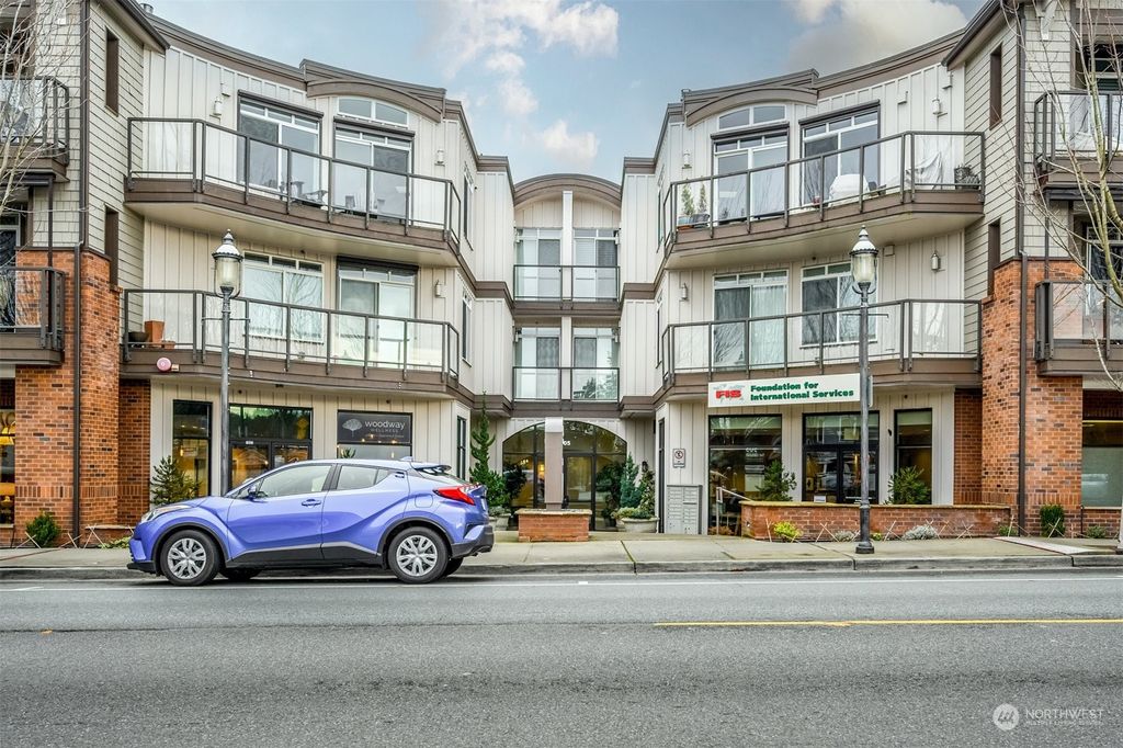 Photo of 505 5th Avenue S #203, Edmonds, WA 98020 (MLS # 1999716)