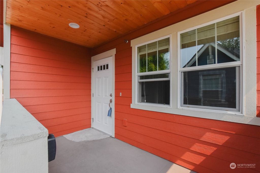 Photo of 24226 52nd Avenue W #J, Mountlake Terrace, WA 98043 (MLS # 2145140)