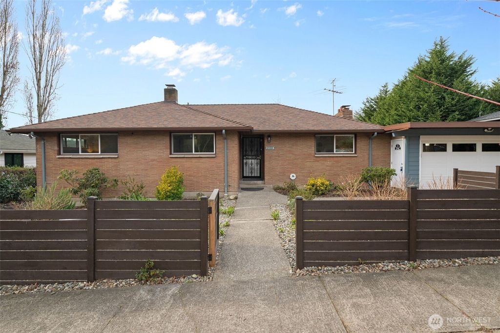 Photo of 2539 30th Avenue S, Seattle, WA 98144 (MLS # 2484341)