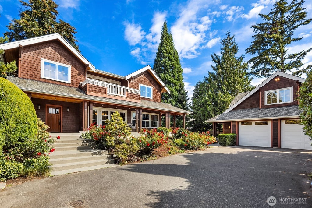Photo of 424 10th Avenue, Kirkland, WA 98033 (MLS # 2578814)