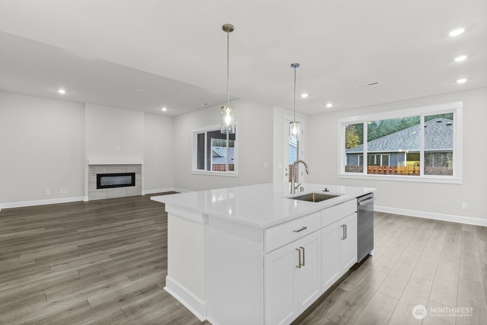 9245 Nootka Court SE