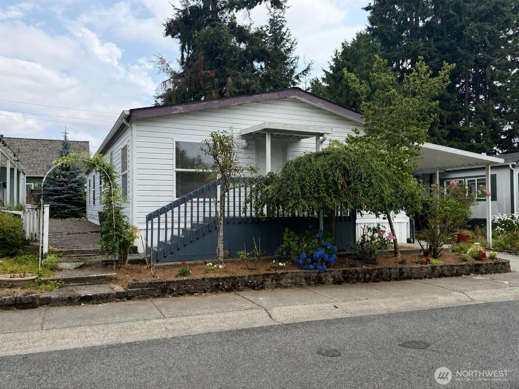 Photo of 11100 4th Avenue W #22, Everett, WA 98204 (MLS # 2559589)