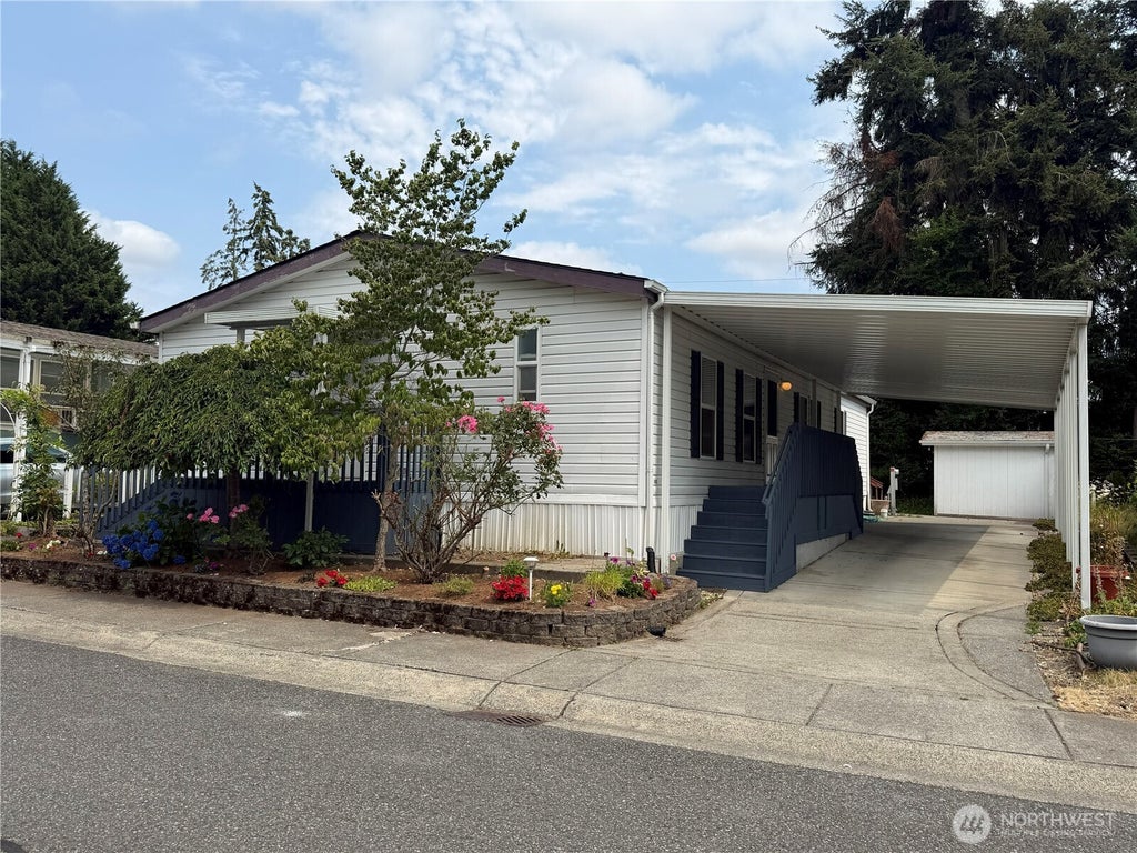 Photo of 11100 4th Avenue W #22, Everett, WA 98204 (MLS # 2559589)