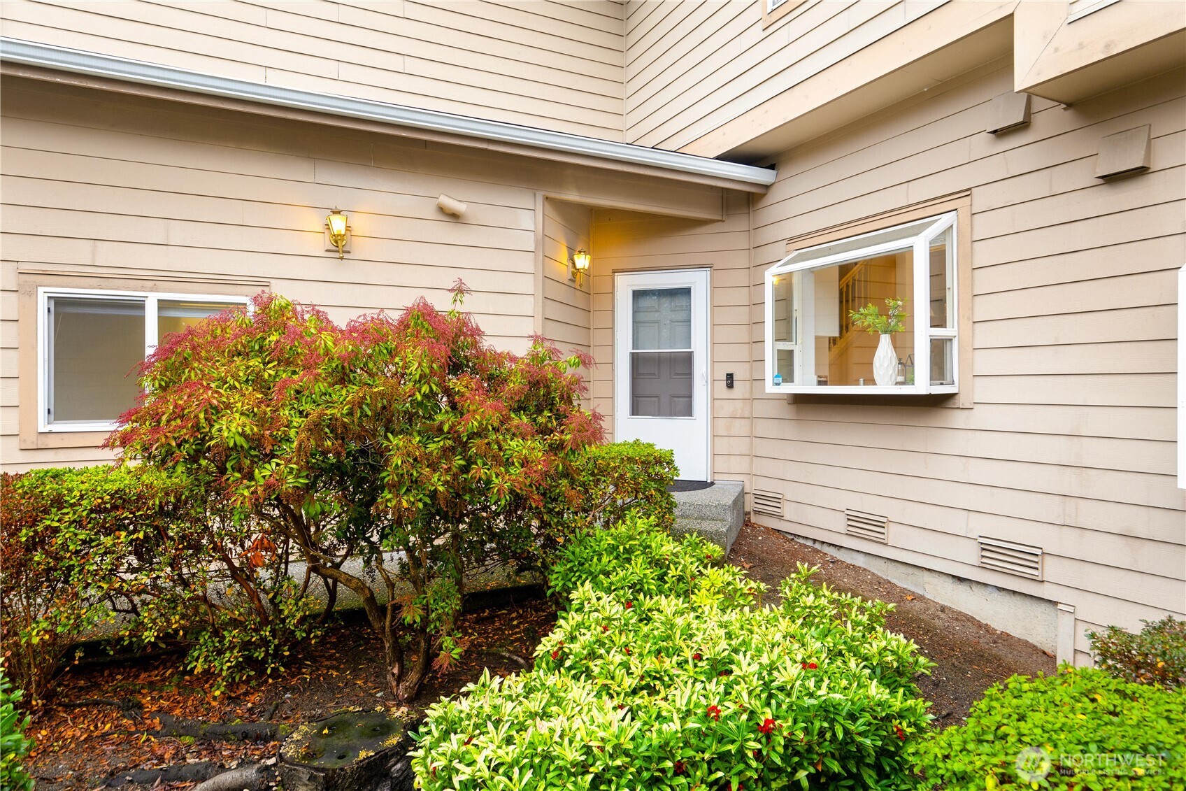 20901 Cypress Way 16