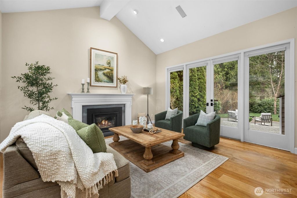 Photo of 15113 21st Drive SE, Mill Creek, WA 98012 (MLS # 2351597)