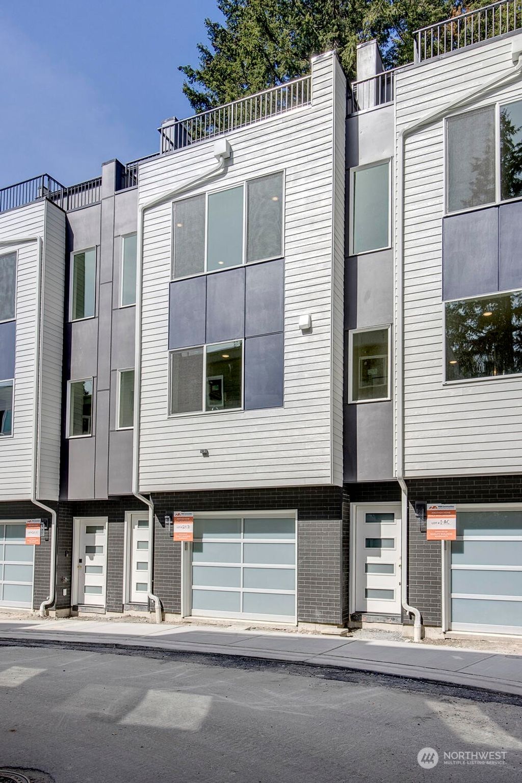 Photo of 17309 91st Avenue NE #6, Bothell, WA 98011 (MLS # 2060745)