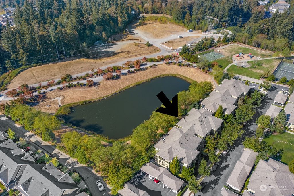 Photo of 1931 23rd Place NE #304, Issaquah, WA 98029 (MLS # 2004720)
