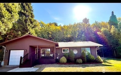 Photo of 5630 Meeker Drive, Kalama, WA 98625 (MLS # 2443786)
