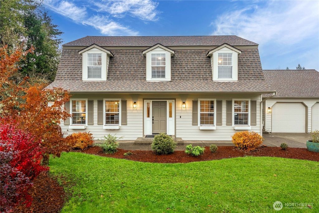 Photo of 2810 Briarwood Court SE, Olympia, WA 98501 (MLS # 2467252)