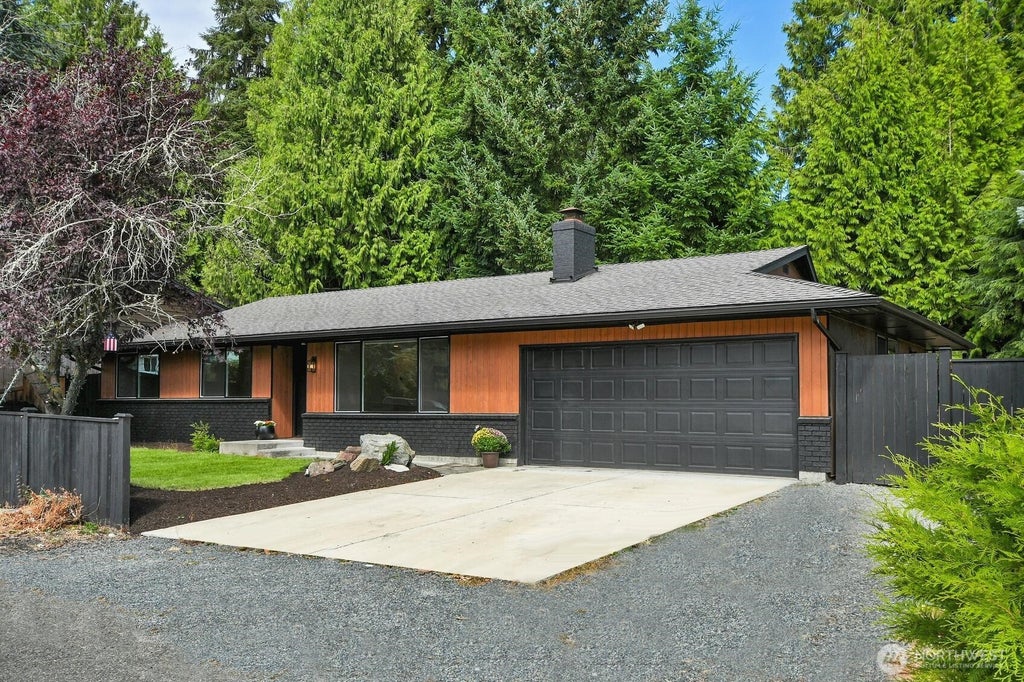 Photo of 4221 108th Street SE, Everett, WA 98208 (MLS # 2573336)