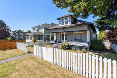 Photo of 805 F Street, Centralia, WA 98531 (MLS # 2530591)