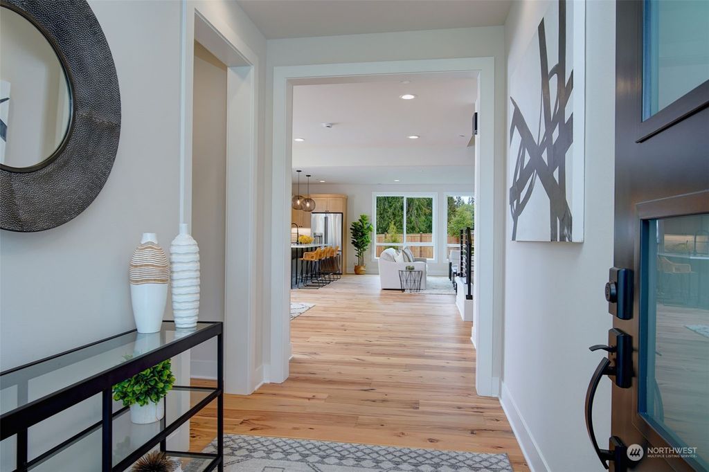 Photo of 9116 125th Avenue NE, Kirkland, WA 98033 (MLS # 2269090)