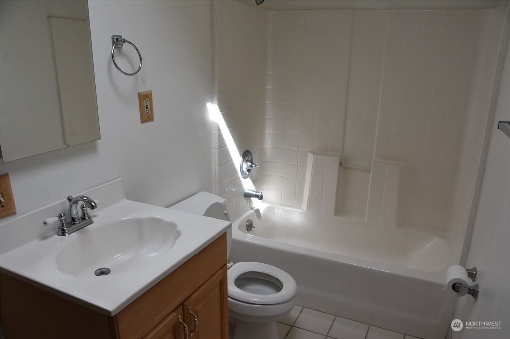 Photo of 4901 241st Street SW, Mountlake Terrace, WA 98043 (MLS # 2141038)