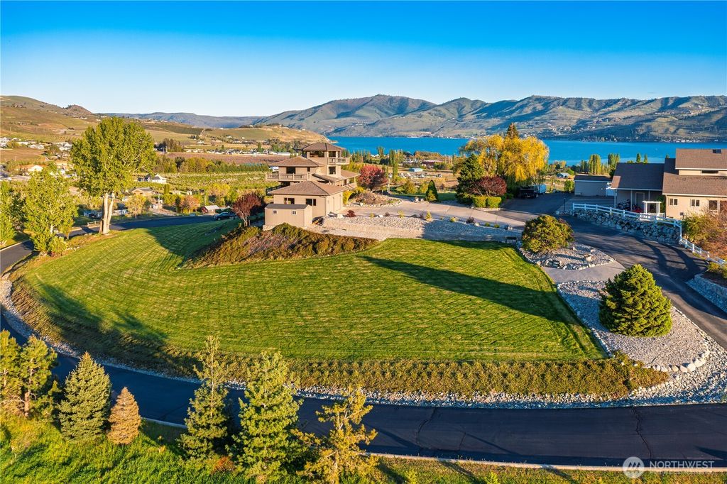 Photo of 265 Proctor Blvd Blvd, Manson, WA 98831 (MLS # 2514483)