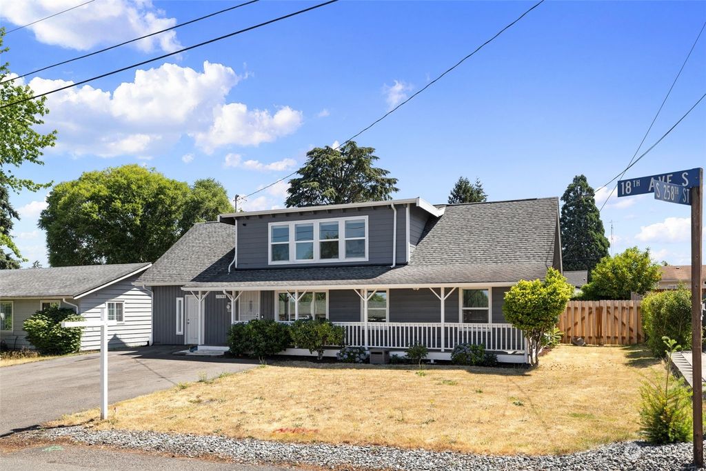 Photo of 25746 18th Avenue S, Des Moines, WA 98198 (MLS # 2267851)