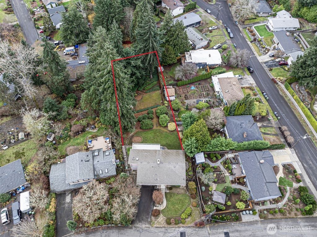 Photo of 906 Forrest Park Drive, Fircrest, WA 98466 (MLS # 2458972)