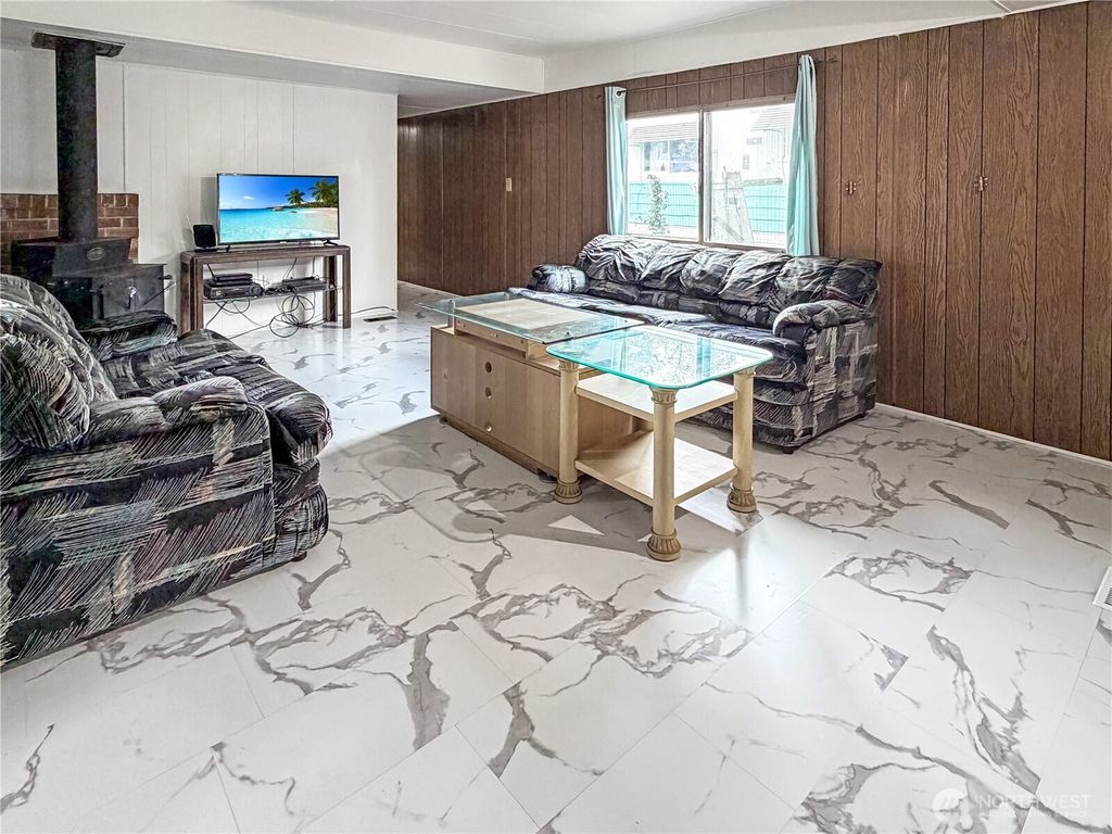 Photo of 10831 SE 226th Street, Kent, WA 98031 (MLS # 2489929)