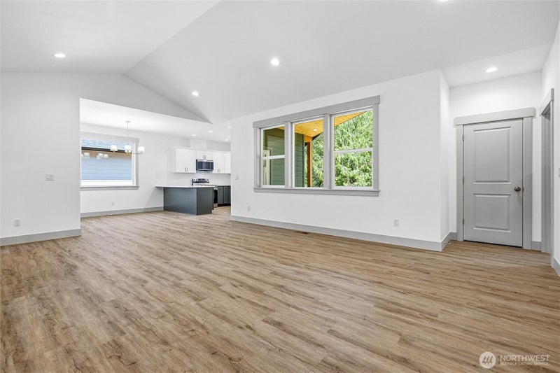 6522 Watson Loop