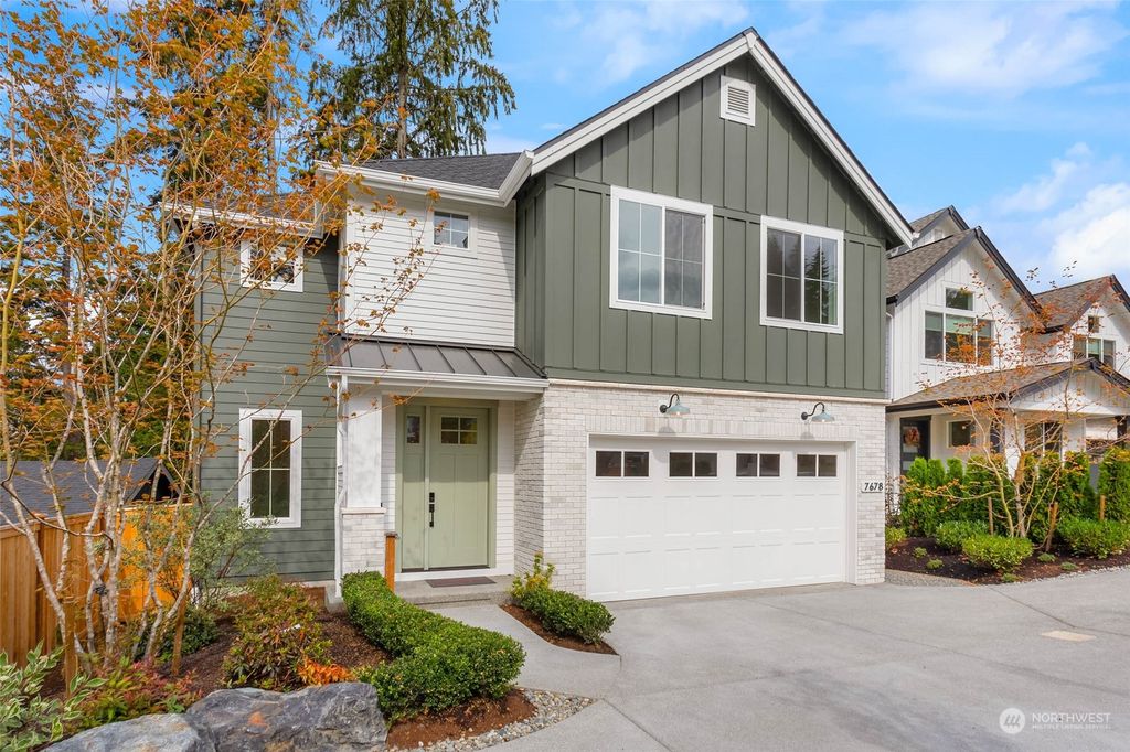 Photo of 7678 NE 165th Place, Kenmore, WA 98028 (MLS # 1899793)