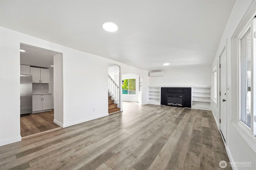 Photo of 4021 Bell Street, Tacoma, WA 98418 (MLS # 2519526)