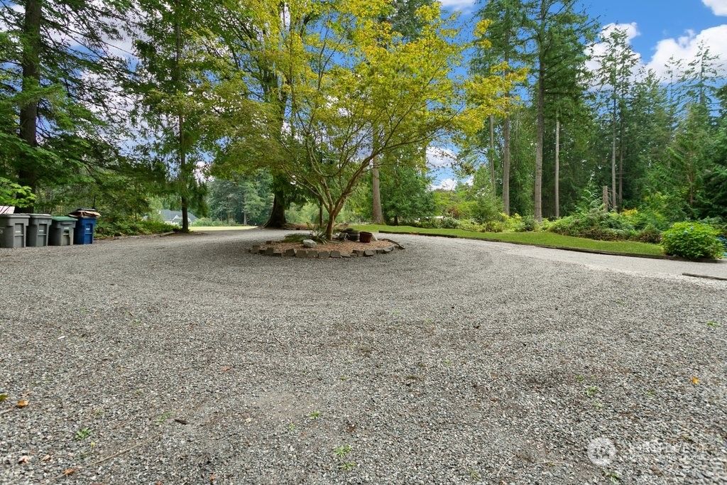 Photo of 15313 227th Avenue NE, Woodinville, WA 98077 (MLS # 1988448)