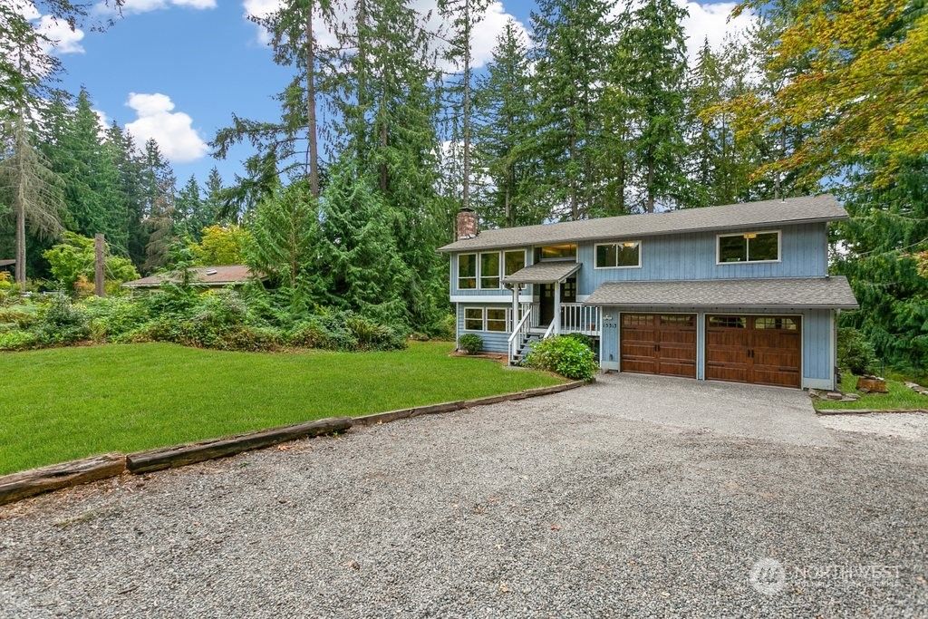 Photo of 15313 227th Avenue NE, Woodinville, WA 98077 (MLS # 1988448)