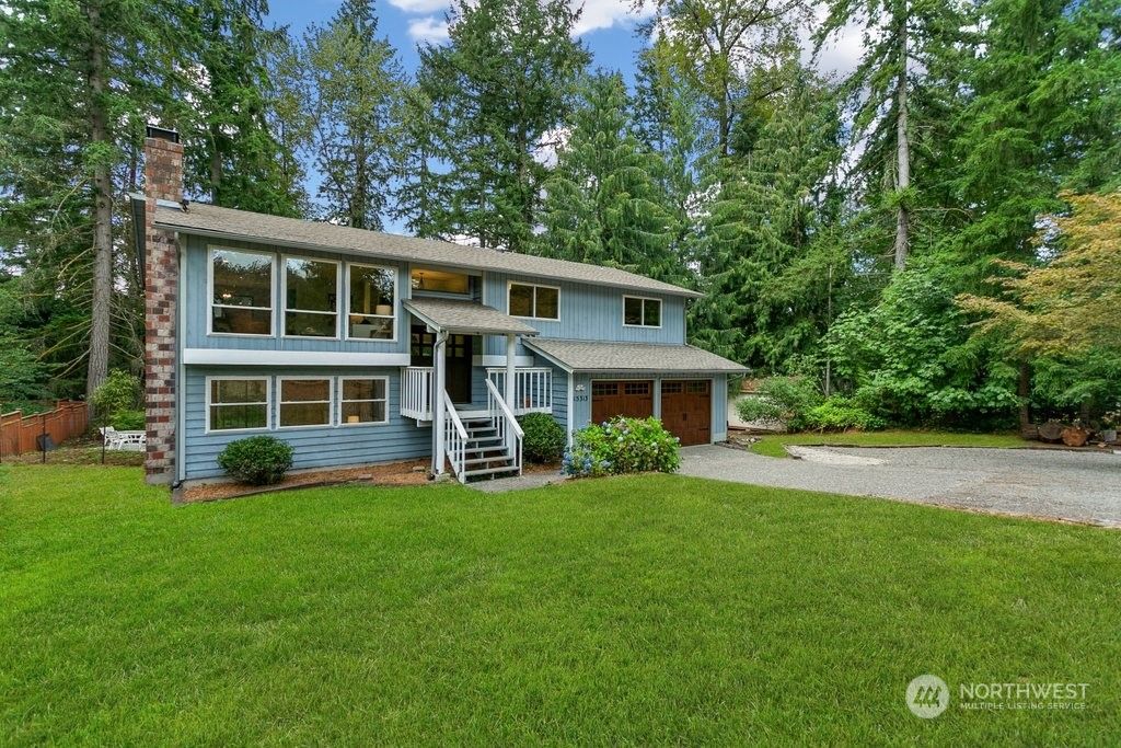 Photo of 15313 227th Avenue NE, Woodinville, WA 98077 (MLS # 1988448)
