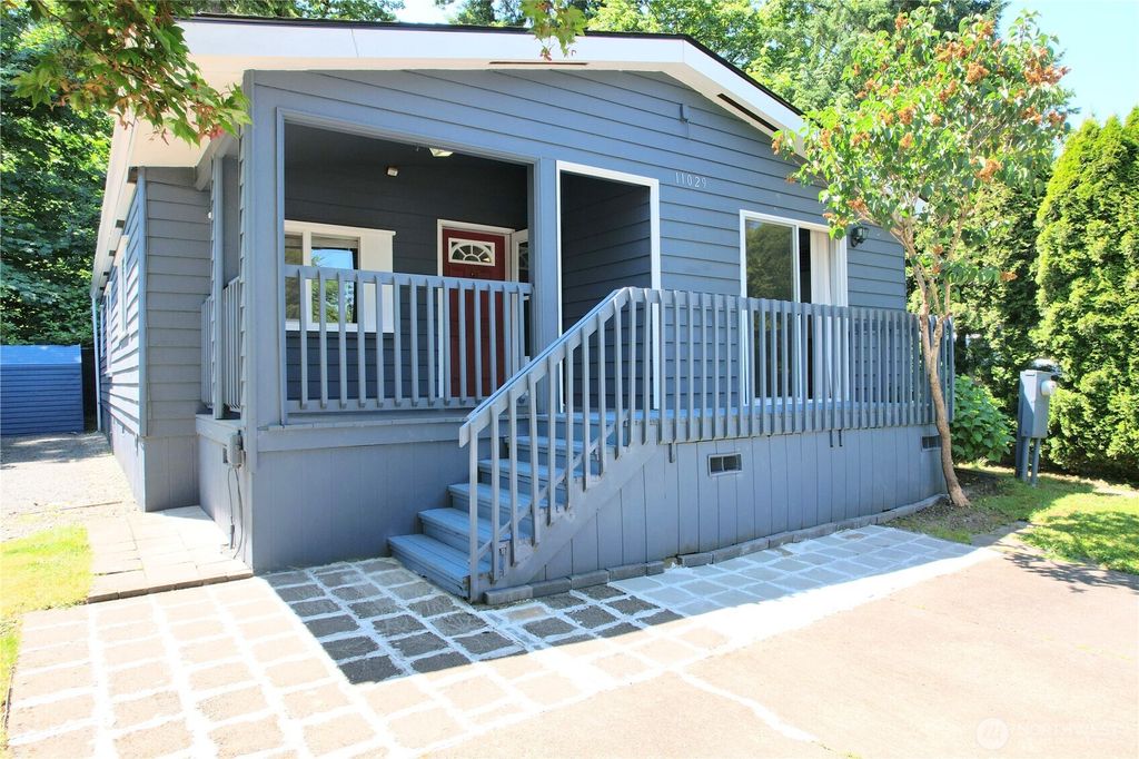 Photo of 11029 SE 227th Place, Kent, WA 98031 (MLS # 2395334)