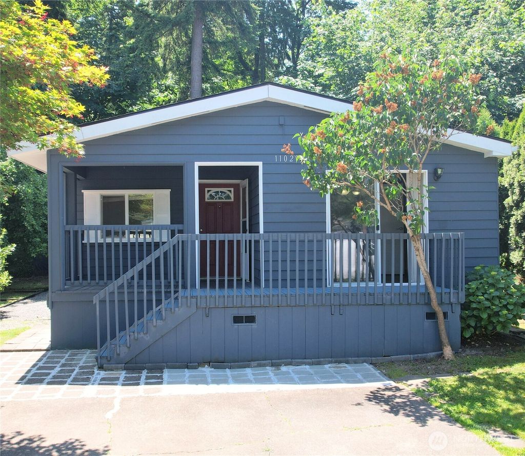 Photo of 11029 SE 227th Place, Kent, WA 98031 (MLS # 2395334)