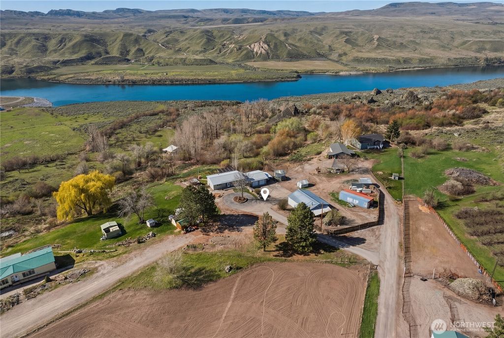 Photo of 3507 B Hwy 155, Coulee Dam, WA 99116 (MLS # 2506555)
