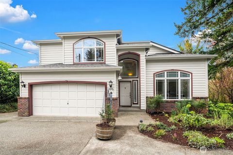 Photo of 16811 10th Avenue SW, Normandy Park, WA 98166 (MLS # 2492017)