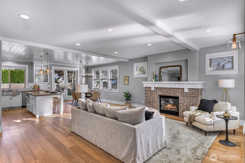 902 Captain Bay Court