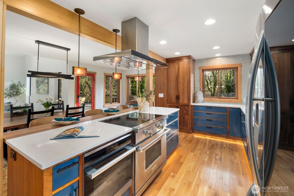 Photo of 23208 107th Avenue SW, Vashon, WA 98070 (MLS # 2470431)