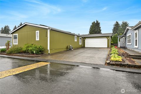 Photo of 5326 Bald Eagle Lane SW, Olympia, WA 98512 (MLS # 2421277)