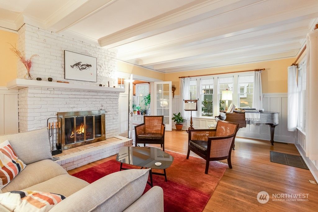 Photo of 1910 4th Avenue N, Seattle, WA 98109 (MLS # 2032075)
