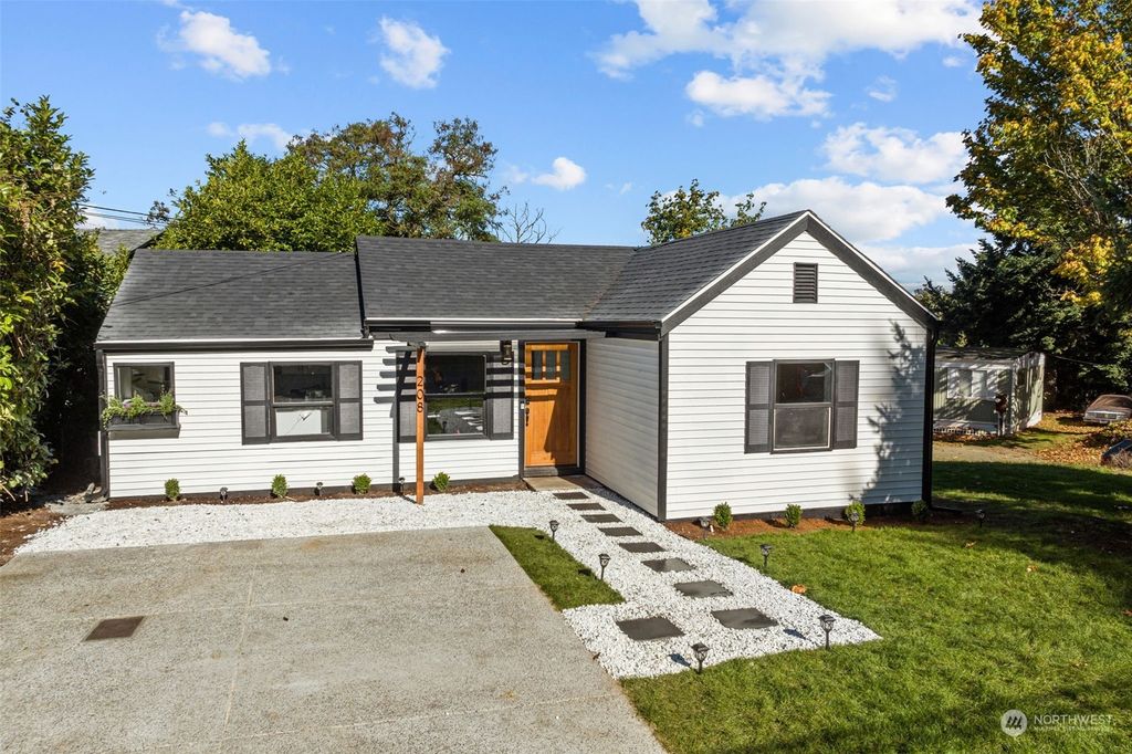 Photo of 208 S 101st Street, Seattle, WA 98168 (MLS # 2174812)