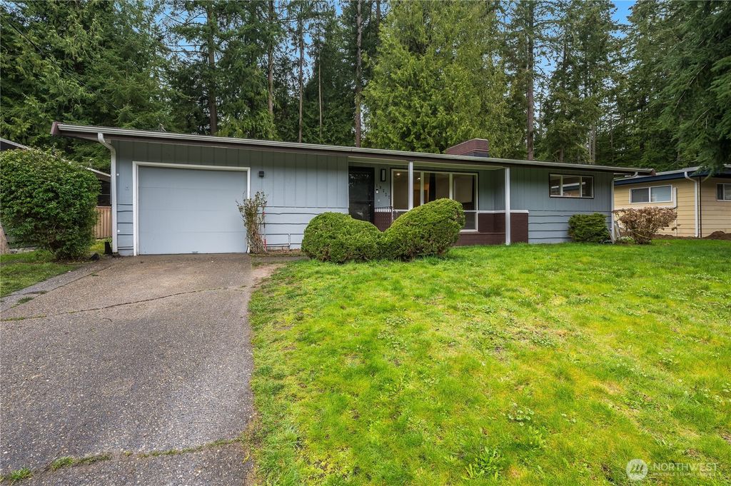 Photo of 18327 Dayton Place N, Shoreline, WA 98133 (MLS # 2348590)