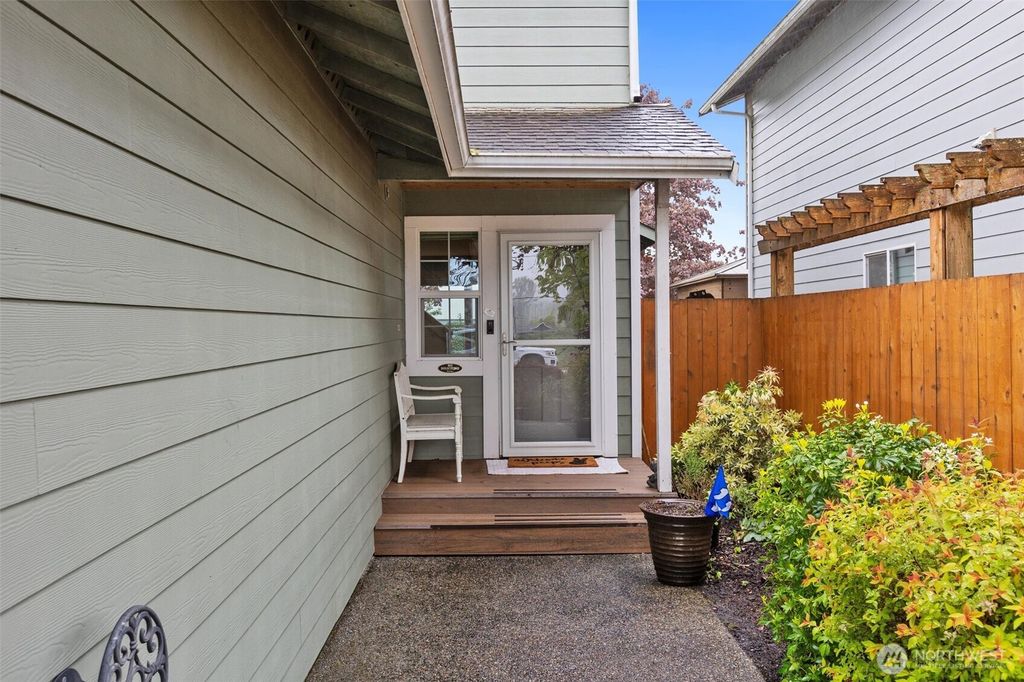 Photo of 618 Date Avenue, Sultan, WA 98294 (MLS # 2366519)