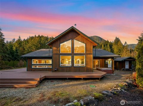 Photo of 69506 NE Money Creek Road, Skykomish, WA 98288 (MLS # 2463586)