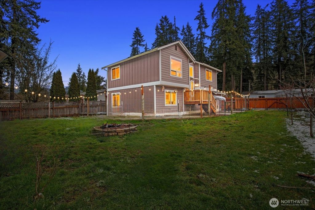Photo of 12808 E Macs Loop Road, Granite Falls, WA 98252 (MLS # 2491090)