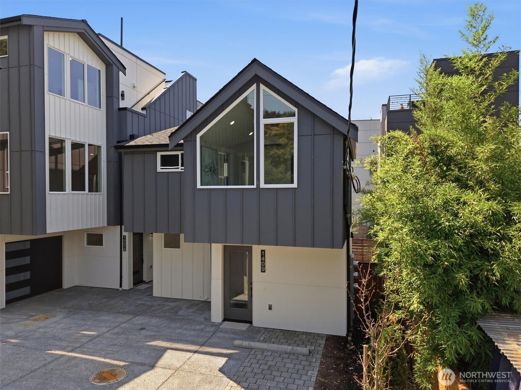 Photo of 1409 29th Avenue, Seattle, WA 98122 (MLS # 2577596)