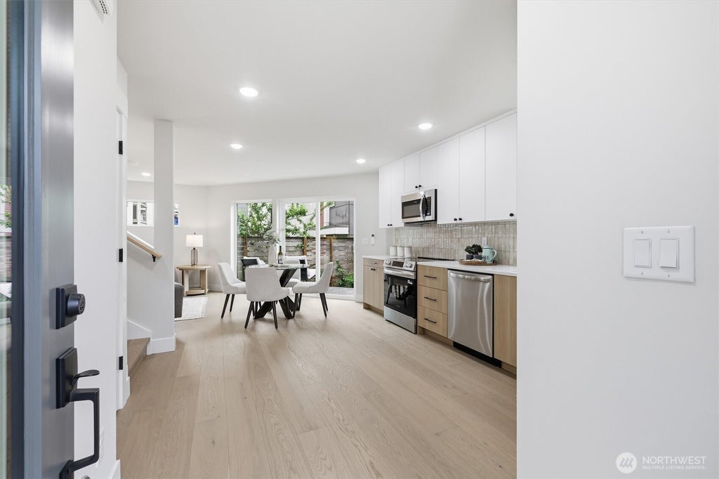 Photo of 1409 29th Avenue, Seattle, WA 98122 (MLS # 2577596)